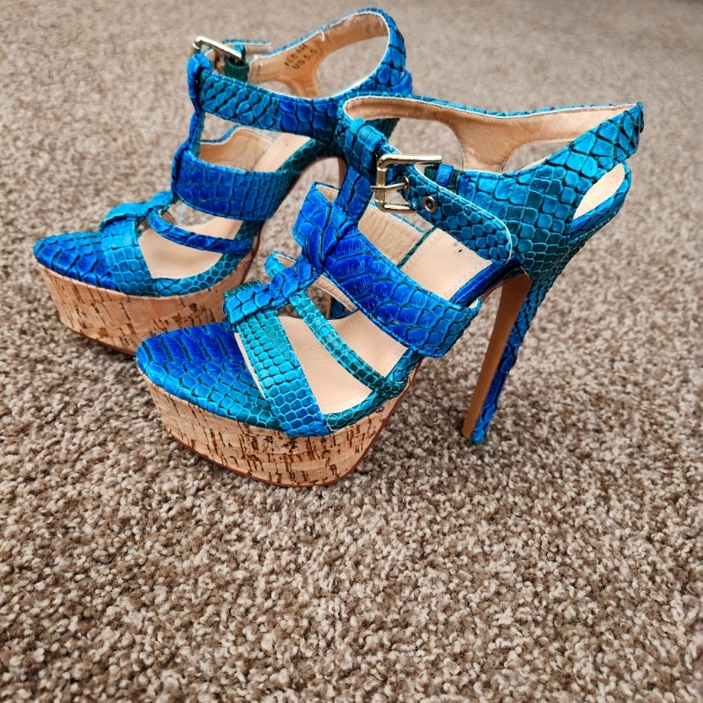 Women heels